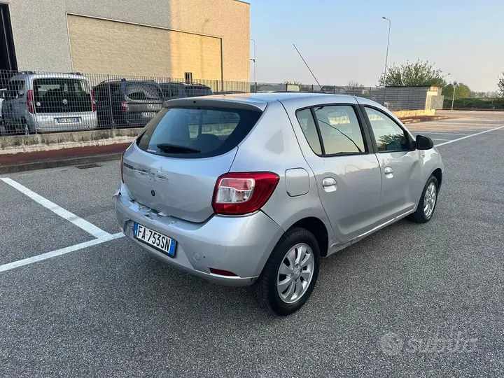 Dacia Sandero 2015 photo 4