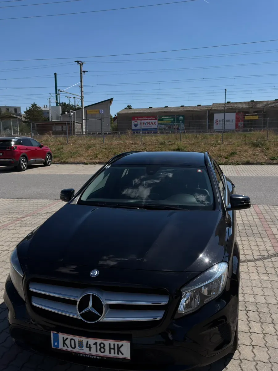 Mercedes-Benz Gla Class 2016 photo 2