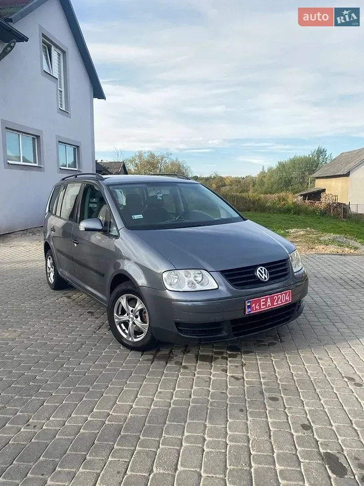 Volkswagen Touran 2003 photo 4