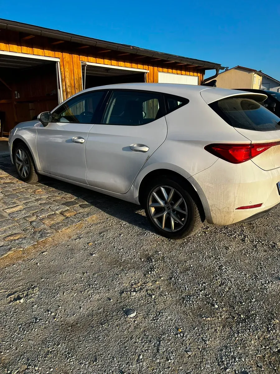 Seat Leon 2020 photo 2
