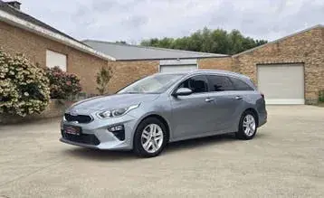 Kia Ceed Sw 2021 photo 2