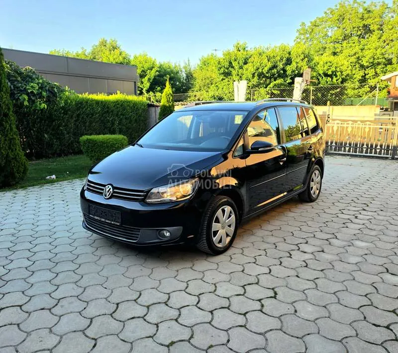 Volkswagen Touran 2015 photo 2