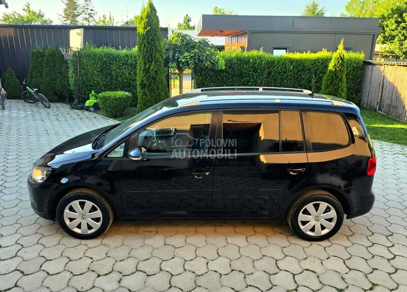 Volkswagen Touran 2015 photo 4