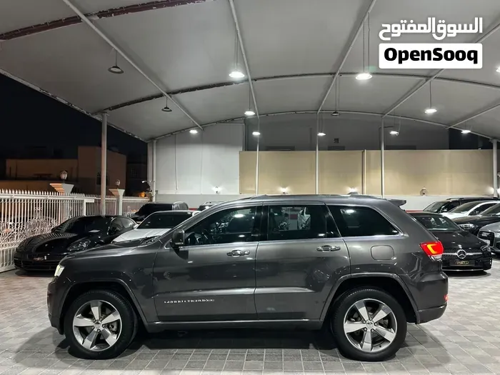 Jeep Grand Cherokee Overland 2016 photo 3