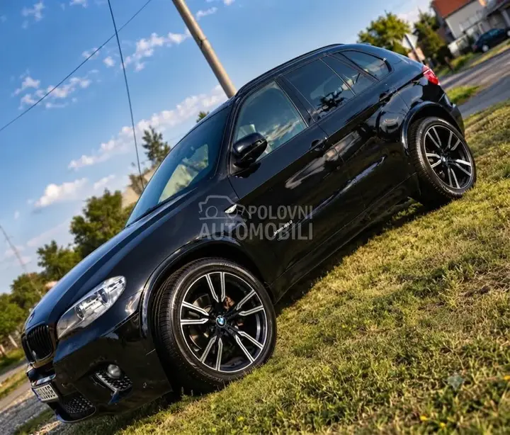 BMW X5 2010 photo 2