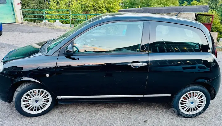 Lancia Ypsilon 2010 photo 5