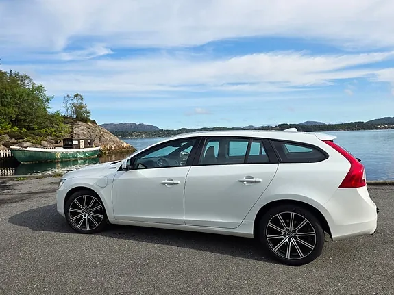 Volvo V60 2018 photo 3
