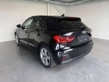 Audi A1 2025 photo 2
