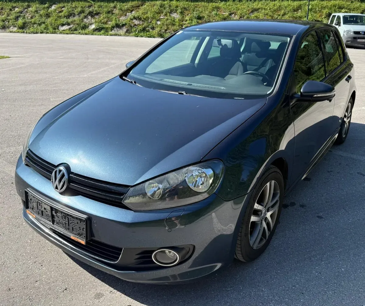 Volkswagen Golf 2010 photo 3