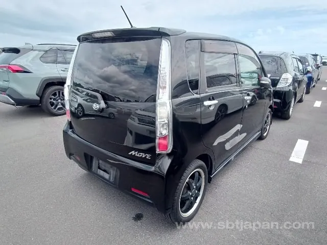 Daihatsu Move Custom 2011 photo 4