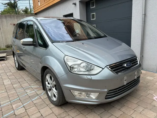 Ford Galaxy 2014 photo 2
