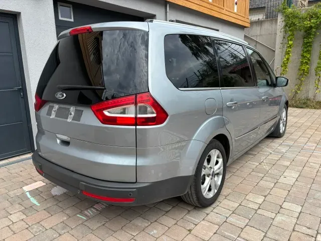 Ford Galaxy 2014 photo 3
