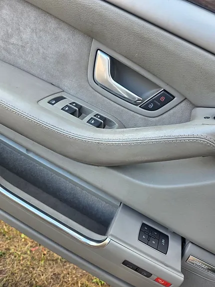 Audi S8 2008 photo 5