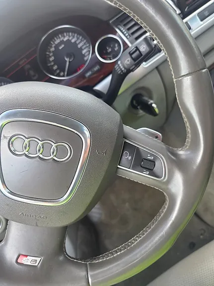 Audi S8 2008 photo 3