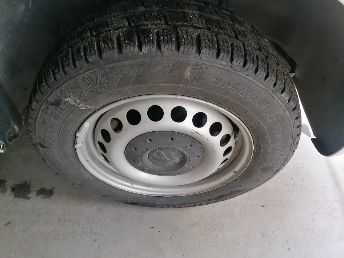 Volkswagen T5 2009 photo 3