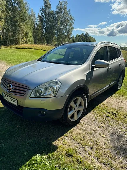 Nissan Qashqai+2 2009 photo 2