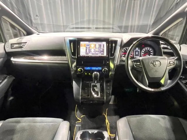 Toyota Verfia 2016 photo 2
