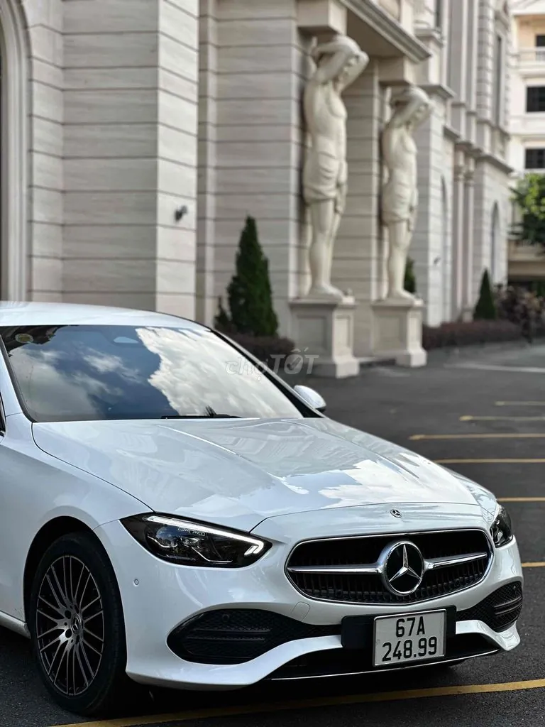 Mercedes-Benz C-Class 2022 photo 2