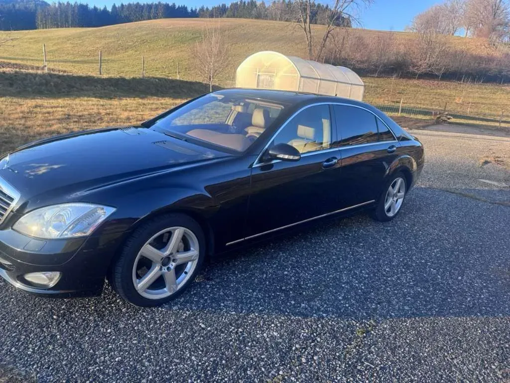 Mercedes-Benz S-Class 2009 photo 3