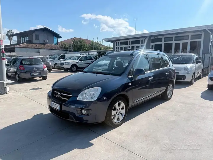 Kia Carens 2008 photo 3