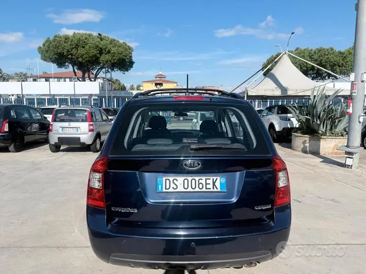 Kia Carens 2008 photo 4