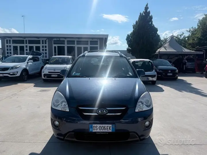 Kia Carens