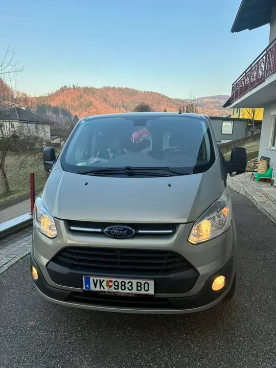 Ford Transit Custom Variobus 2013 photo 3