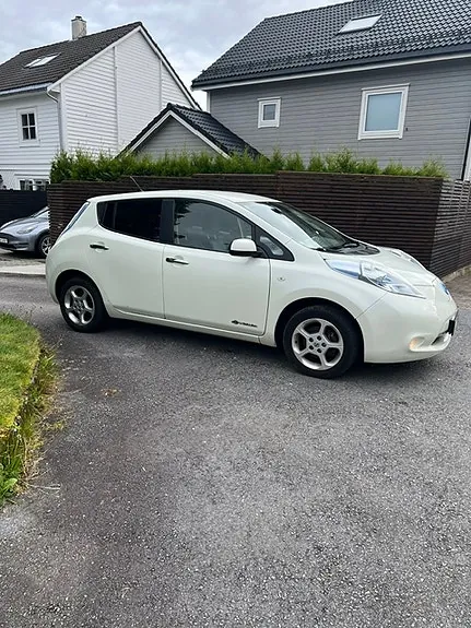 Nissan Leaf 2013 photo 3