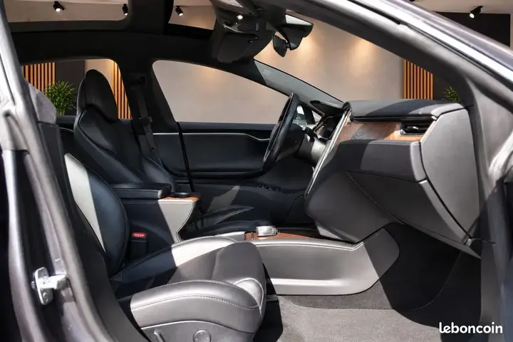 Tesla Model S 2019 photo 5
