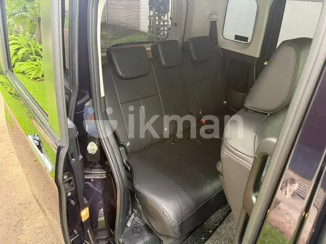 Toyota Roomy 2023 photo 4