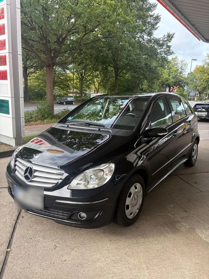 Mercedes-Benz B 170