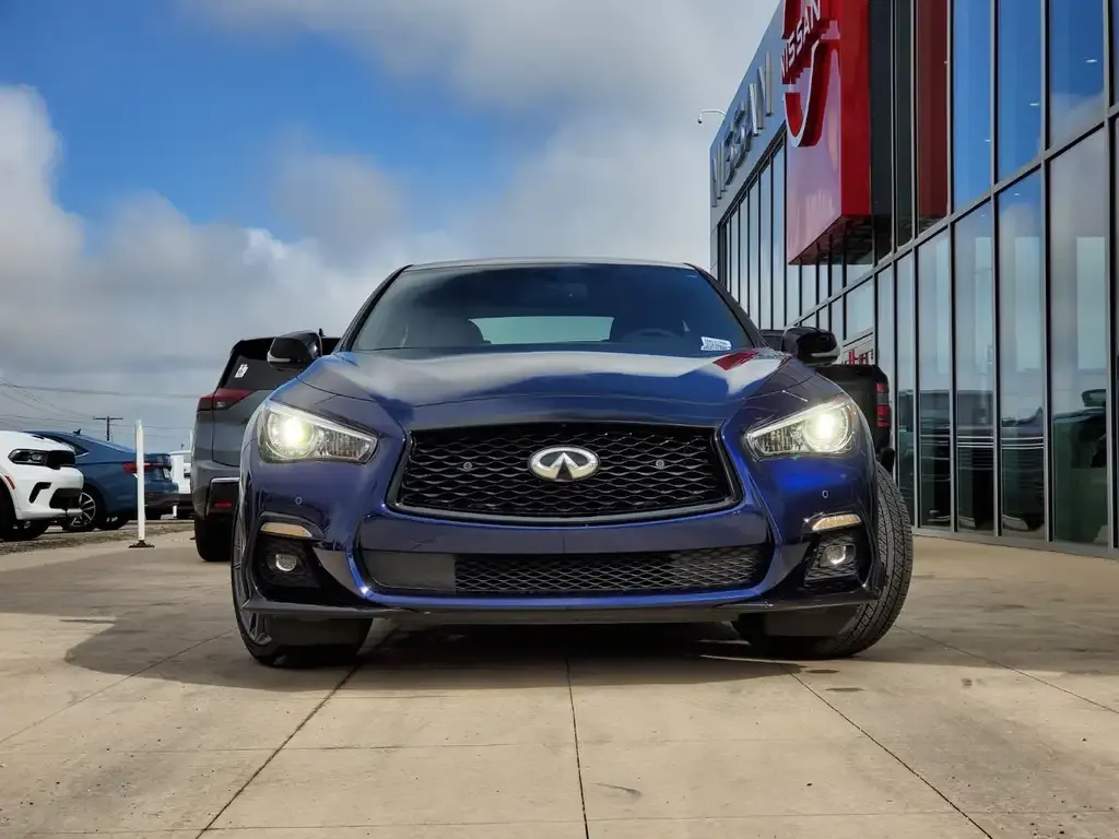 Infiniti Q50 2023 photo 2
