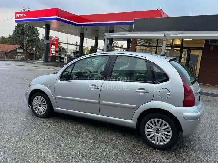 Citroen C3 2004 photo 4