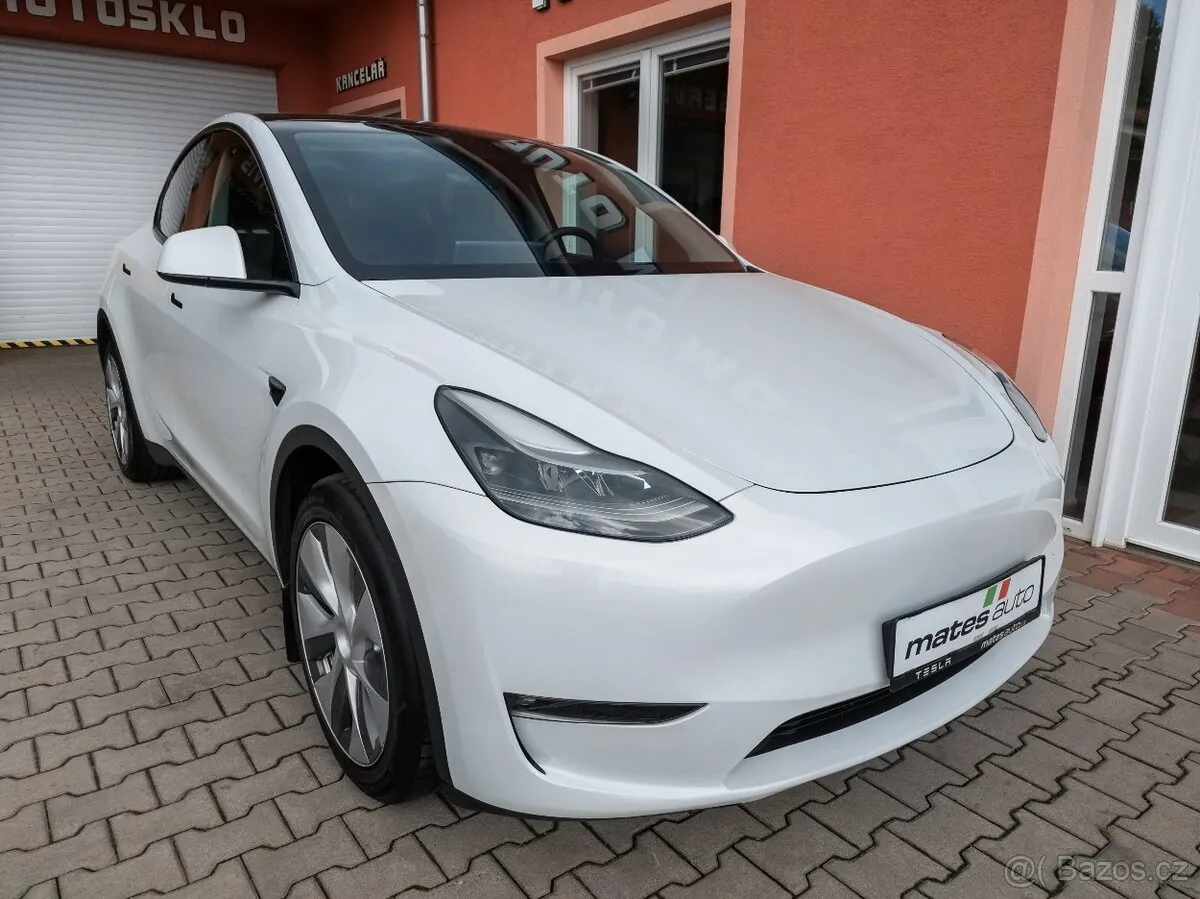 Tesla Model Y 2023 photo 5