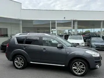 Citroen C-Crosser 2011 photo 2