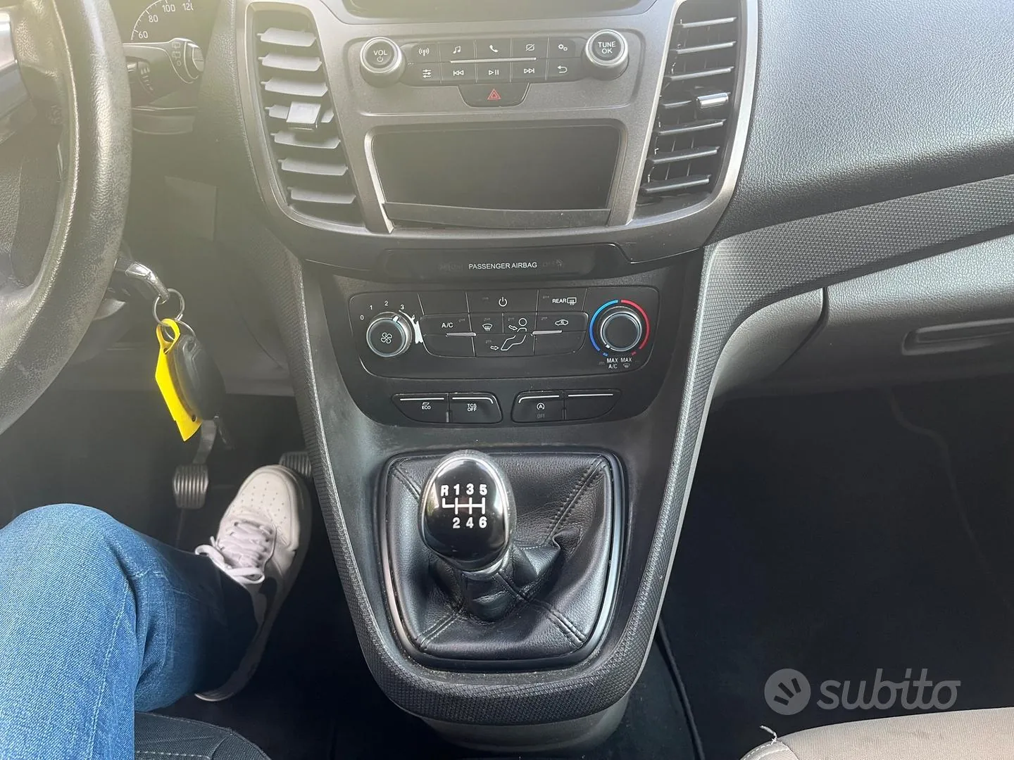 Ford Tourneo Connect 2019 photo 2