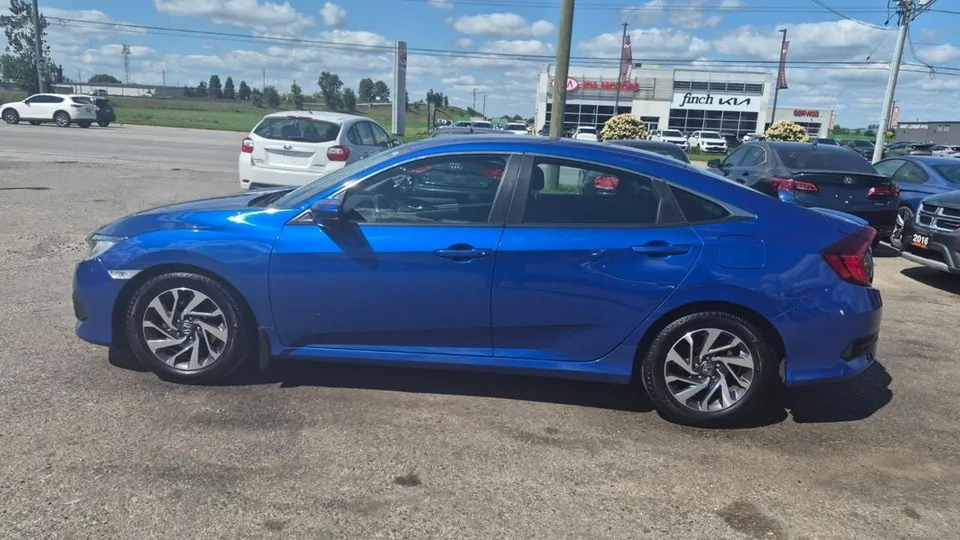 Honda Civic 2018 photo 2