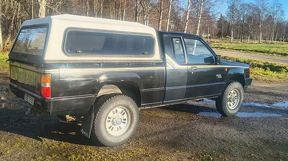 Mitsubishi L200 Club Cab 1990 photo 3