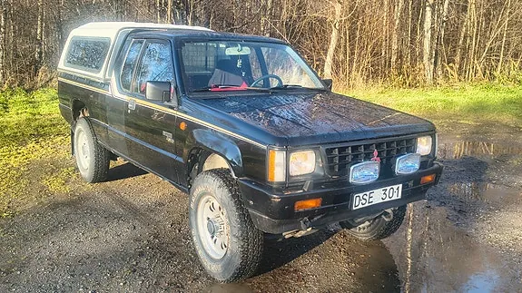 Mitsubishi L200 Club Cab 1990 photo 4