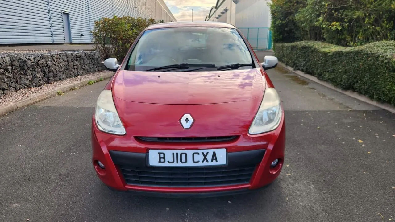Renault Clio 2010 photo 4