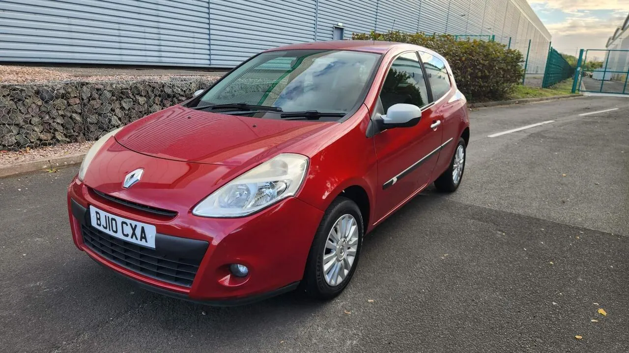 Renault Clio 2010 photo 5