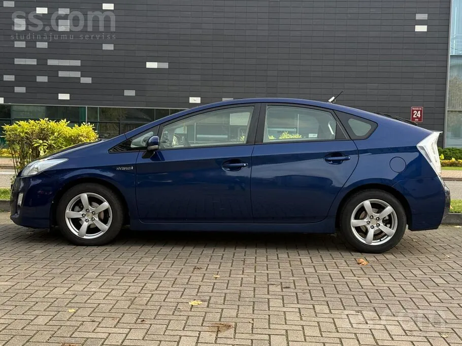 Toyota Prius 2010 photo 5