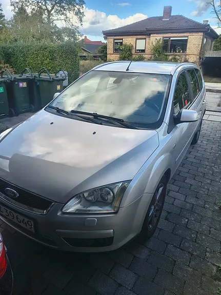 Ford Focus 2008 photo 2