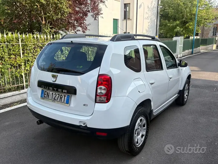 Dacia Duster 2012 photo 4