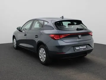 Seat Leon 2023 photo 2