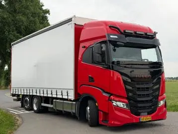 Iveco S-Way 2021 photo 2