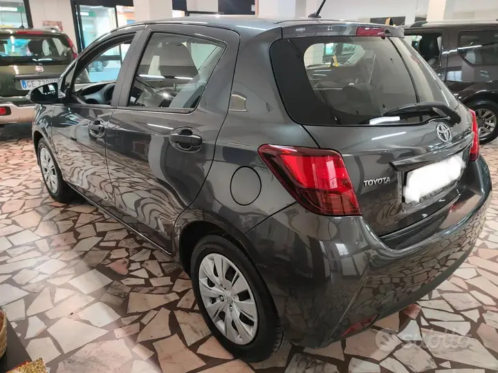 Toyota Yaris 2016 photo 3