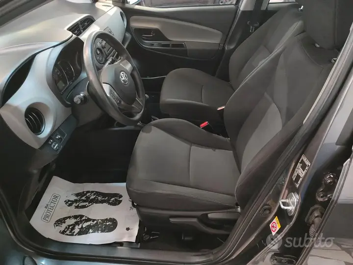 Toyota Yaris 2016 photo 5