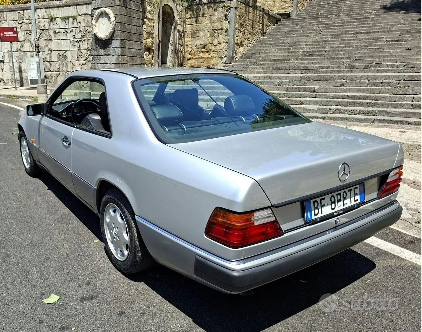 Mercedes-Benz C124 1993 photo 2