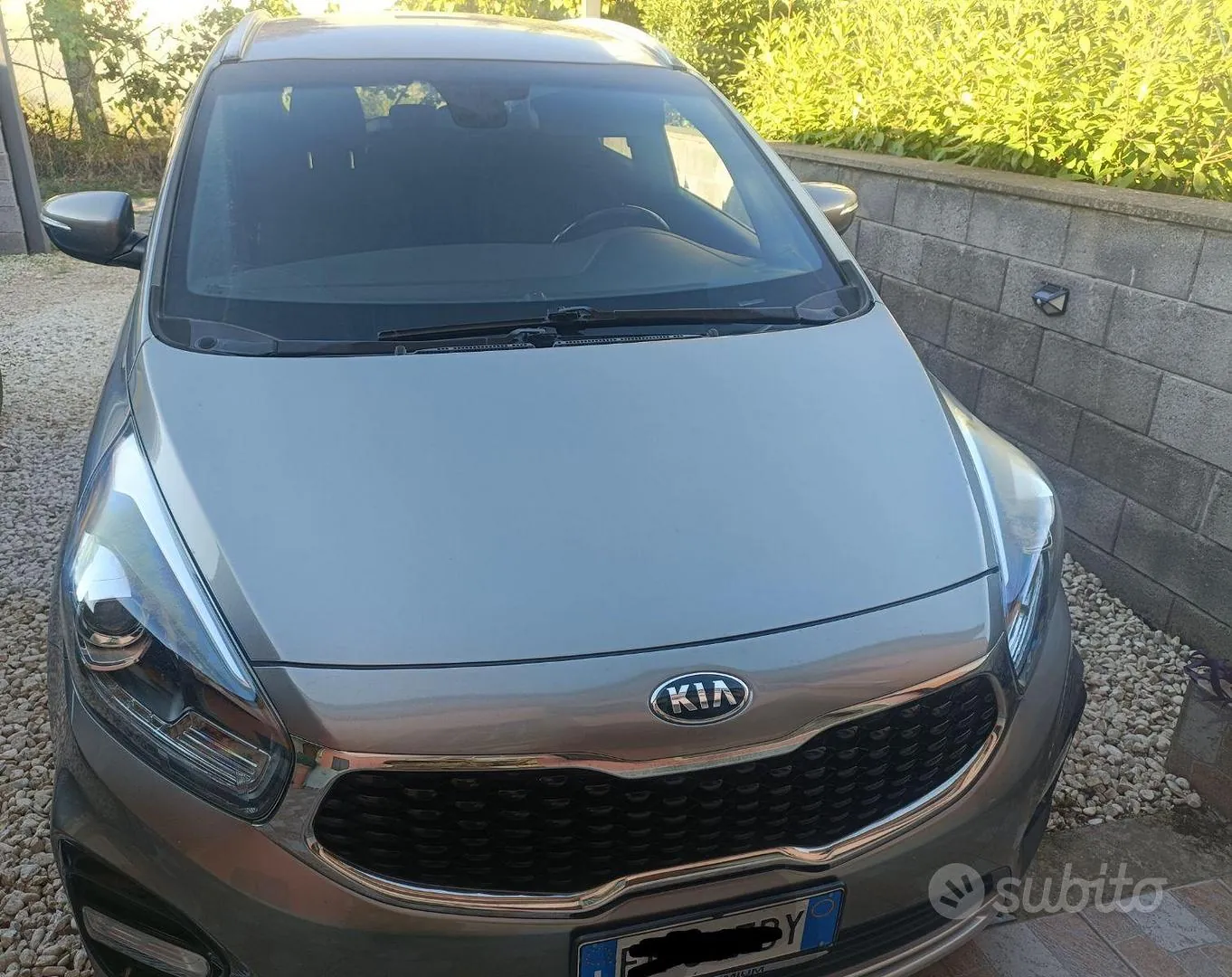 Kia Carens